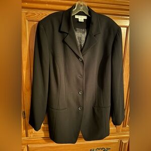 JOSEPHINE CHAUS Women’s Black Blazer in EUC